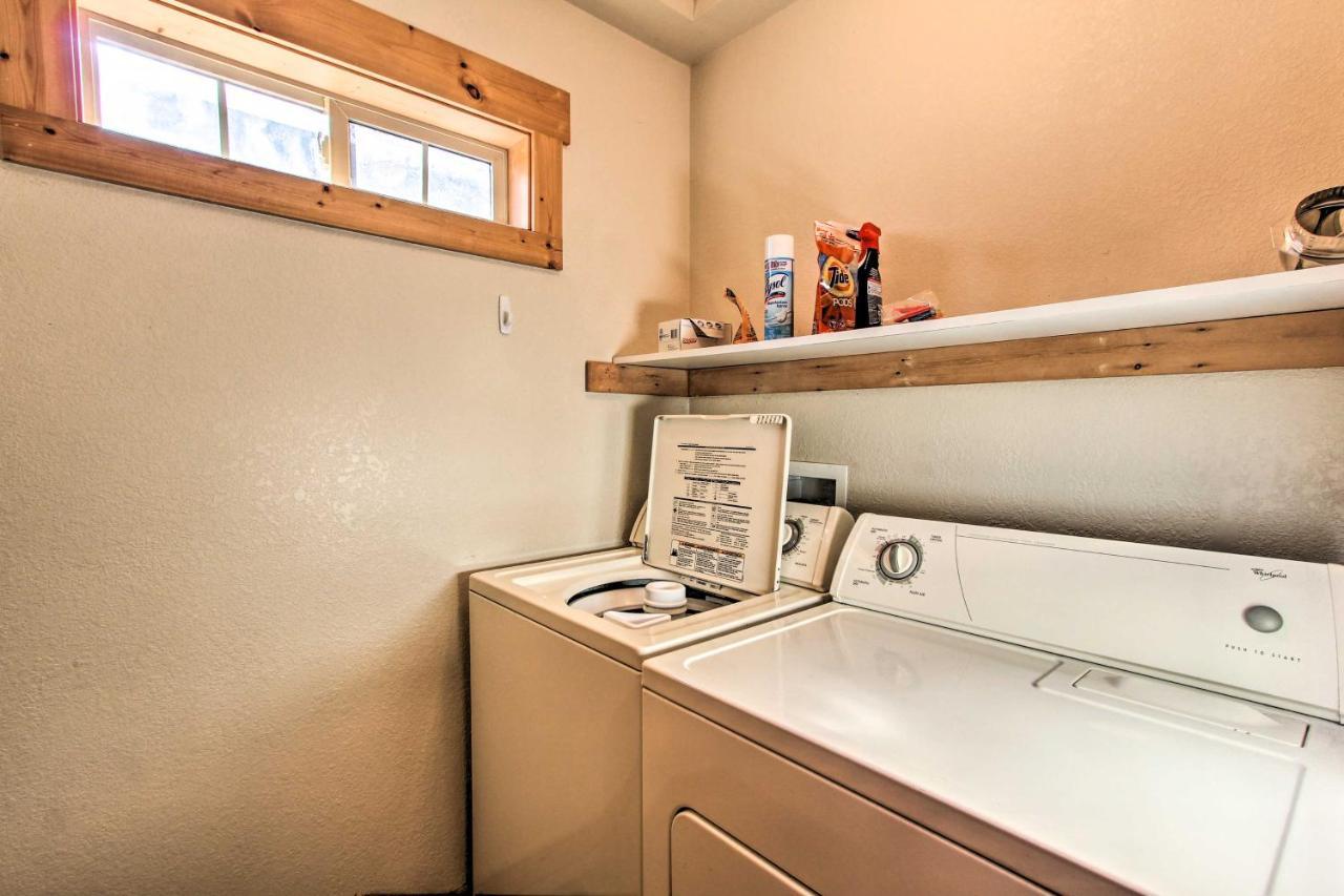 Klamath Falls Cabin Retreat With Deck And Grill! Εξωτερικό φωτογραφία