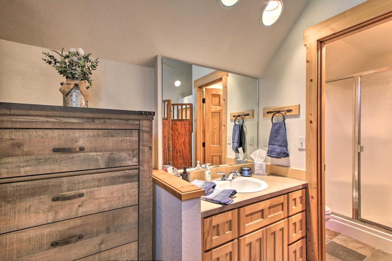 Klamath Falls Cabin Retreat With Deck And Grill! Εξωτερικό φωτογραφία